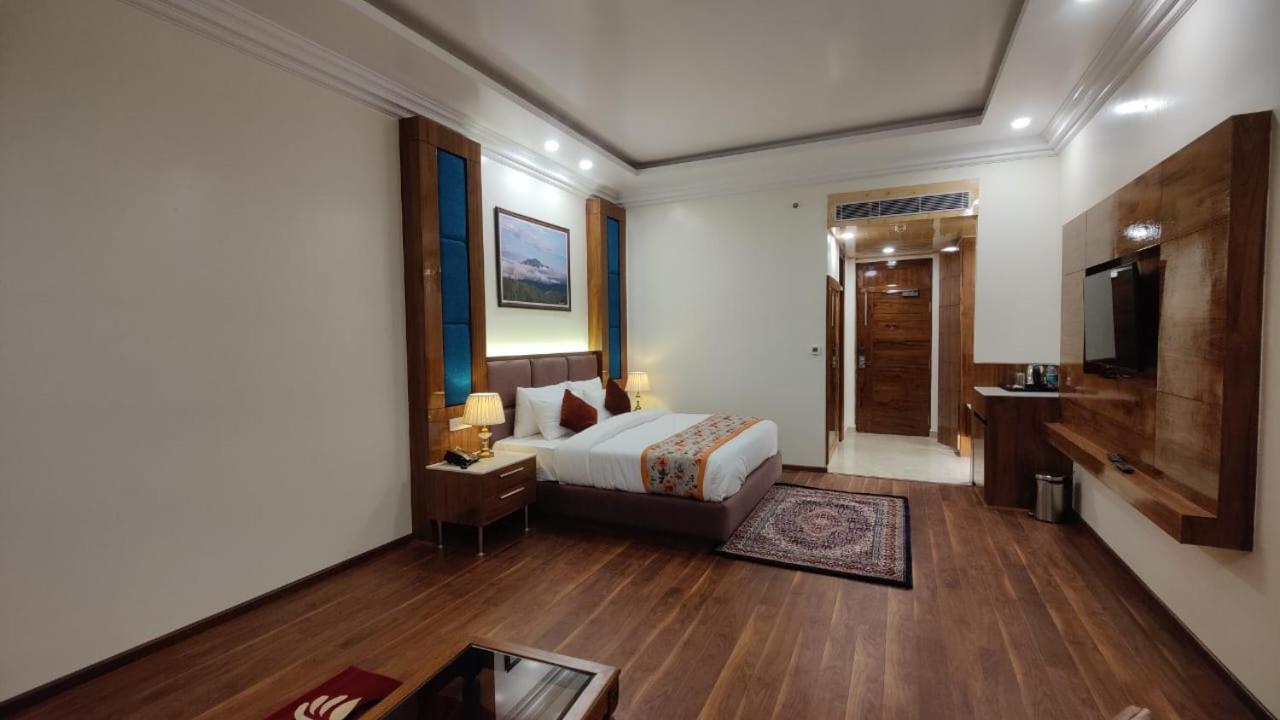 Hotel Woodpark Shimla Dış mekan fotoğraf
