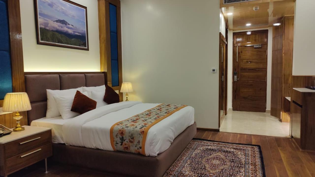 Hotel Woodpark Shimla Dış mekan fotoğraf
